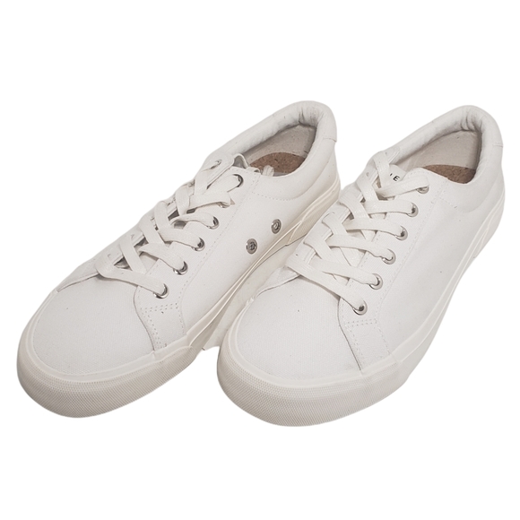 New Republic Ellroy Canvas Sneakers White Size 9.5 NEW - Picture 2 of 12